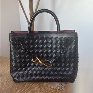 Elegant Black Woven Handbag